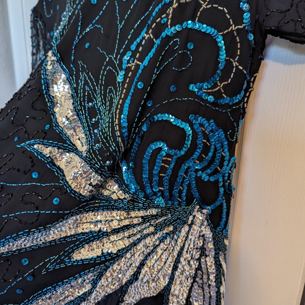 DAZZLING SILK | BEADED & SEQUIN | Vintage | Black Tie Top | L | EVC - Picture 4 of 11
